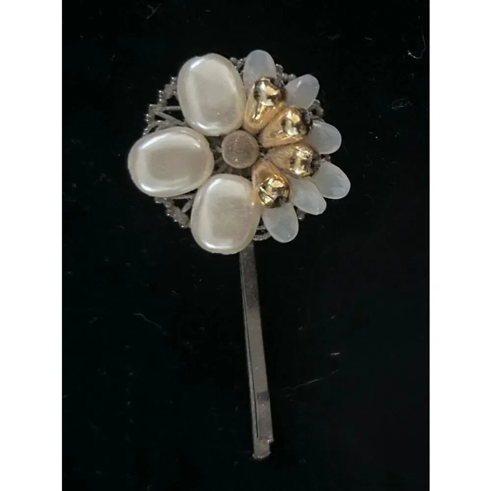 NEW Anthropologie Floral Beaded Hair Pin